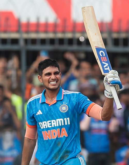 शुभमन गिल ठीक हो रहे हैं; अस्पताल में भर्ती होने के बाद वह होटल में वापस आ गए हैं: विक्रम राठौड़