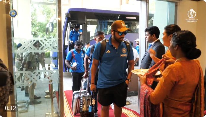 भारत. पाक मैच के दौरान गुजरात ‘अलर्ट मोड’ पर , अहमदाबाद में 6000 पुलिसकर्मी तैनात