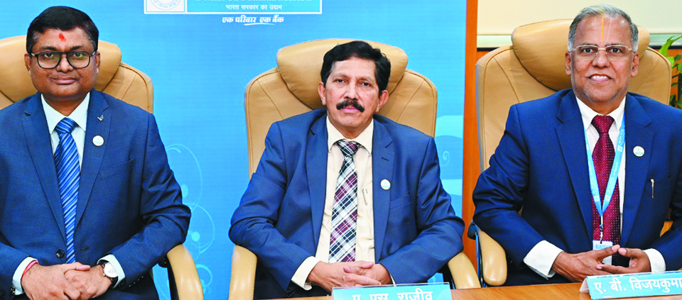 अशोध्य ऋणों में कमी और ब्याज आय में वृद्धि से बीओएम को निवल लाभ