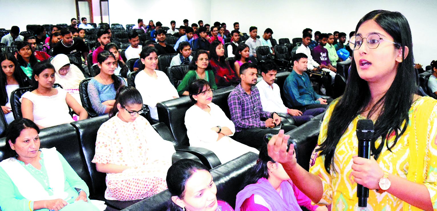 विद्यार्थियों की बेहतर मेंटल हेल्थ के लिए  आंजनेय विश्वविद्यालय द्वारा कार्यशाला 