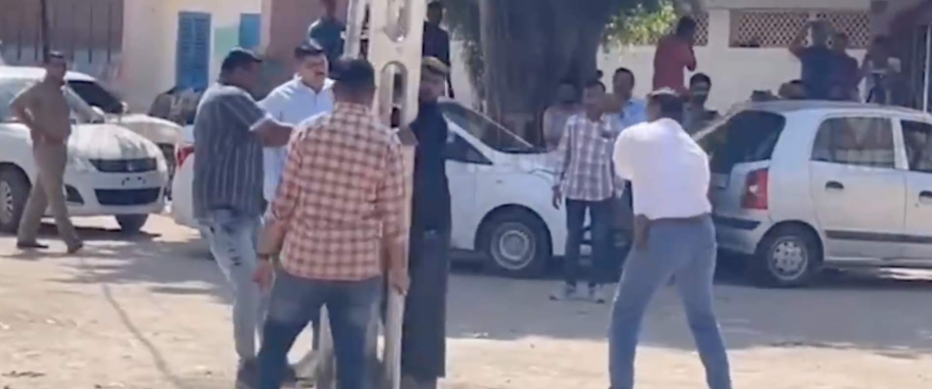 ‘छत्तीसगढ़’ का संपादकीय : हिन्दुस्तान में पुलिस मजबूरी है, कोई भरोसेमंद अमला नहीं ‘छत्तीसगढ़’ का संपादकीय : हिन्दुस्तान में पुलिस मजबूरी है, कोई भरोसेमंद अमला नहीं