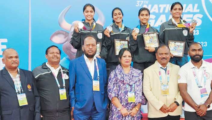  प्रदेश महिला फेंसिंग टीम ने पहली बार जीता राष्ट्रीय रजत