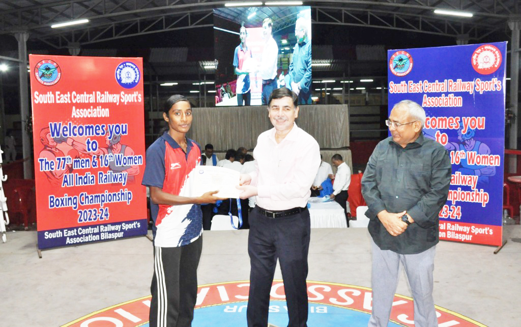 अंतरराष्ट्रीय खिलाडिय़ों के उत्कृष्ट प्रदर्शन के साथ अभा रेलवे बॉक्सिंग प्रतियोगिता का समापन