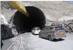 उत्तराखंड : कार्यदायी संस्था ने ऋषिकेश- बद्रीनाथ व रुद्रप्रयाग-गौरीकुंड राष्ट्रीय राजमार्ग को जोड़ने के लिए 910 मीटर लंबी सुरंग को किया आरपार