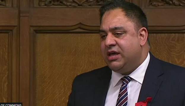 इसराइल-ग़ज़ा मामले पर ब्रिटेन के सांसद इमरान हुसैन ने क्यों दिया इस्तीफ़ा?