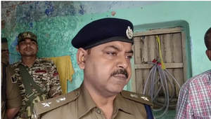 बिहार : एकतरफा प्यार में एक ही परिवार के 6 लोगों को मारी गोली, 2 की मौत बिहार : एकतरफा प्यार में एक ही परिवार के 6 लोगों को मारी गोली, 2 की मौत