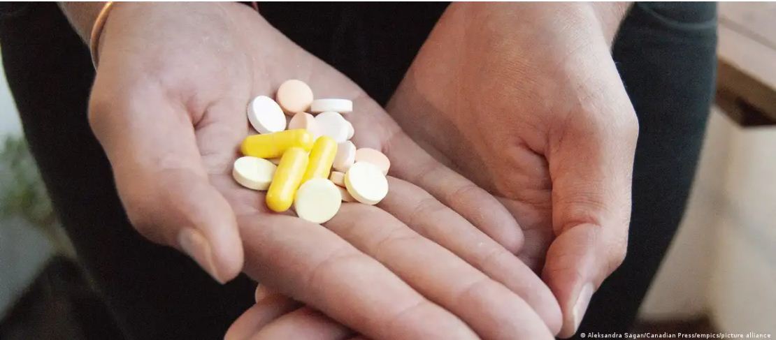 नई एंटीबायोटिक दवाएं खोजने की कोशिश