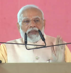 पीएम मोदी ने सीएम धामी को फोन कर सिलक्यारा सुरंग बचाव अभियान की प्रगति की ली जानकारी पीएम मोदी ने सीएम धामी को फोन कर सिलक्यारा सुरंग बचाव अभियान की प्रगति की ली जानकारी