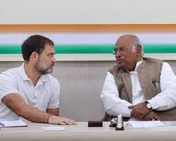 खरगे, राहुल ने लोकसभा चुनाव की तैयारियों को लेकर गुजरात के कांग्रेस नेताओं के साथ बैठक की