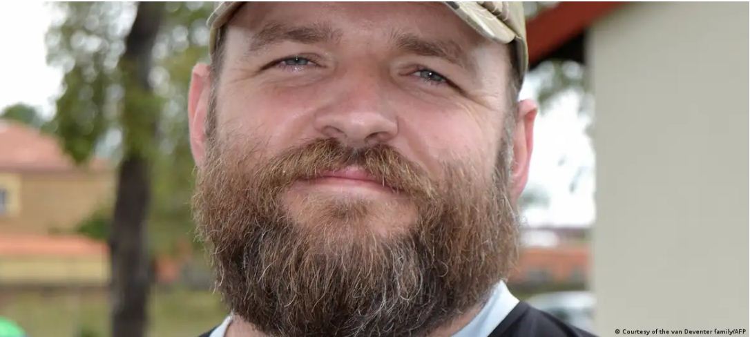 छह साल बाद जिहादियों की कैद से रिहा हुआ दक्षिण अफ्रीकी