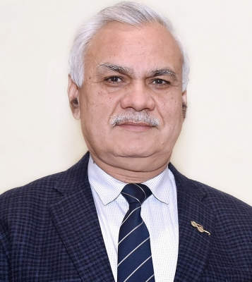 यूपी के मुख्य सचिव ने तीसरे सेवा विस्तार के साथ रचा इतिहास यूपी के मुख्य सचिव ने तीसरे सेवा विस्तार के साथ रचा इतिहास