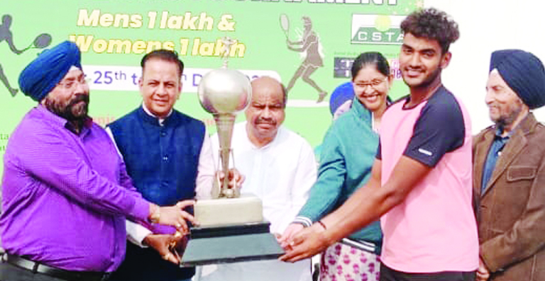 गोंडवाना कप आइटा टेनिस टूर्नामेंट में उप्र विजेता गोंडवाना कप आइटा टेनिस टूर्नामेंट में उप्र विजेता