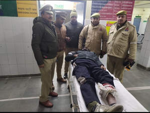 सहारनपुर में पुलिस मुठभेड़ में 25 हजार का इनामी बदमाश घायल, हथियार बरामद सहारनपुर में पुलिस मुठभेड़ में 25 हजार का इनामी बदमाश घायल, हथियार बरामद