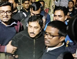 बंगाल राशन मामला: ईडी ने दिग्गज टीएमसी नेता शंकर आध्या को किया गिरफ्तार बंगाल राशन मामला: ईडी ने दिग्गज टीएमसी नेता शंकर आध्या को किया गिरफ्तार