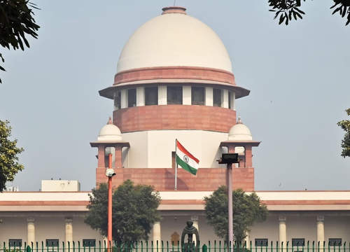 बिलकिस बानो मामला : सुप्रीम कोर्ट दोषियों को सजा में छूट के खिलाफ याचिकाओं पर 8 जनवरी को सुनाएगा फैसला बिलकिस बानो मामला : सुप्रीम कोर्ट दोषियों को सजा में छूट के खिलाफ याचिकाओं पर 8 जनवरी को सुनाएगा फैसला
