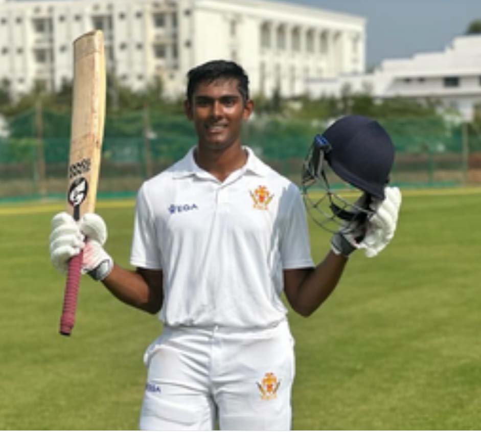 कूच बिहार ट्रॉफी : प्रखर चतुर्वेदी ने फाइनल में ठोके 400 रन, युवी का 25 साल पुराना रिकॉर्ड तोड़ा