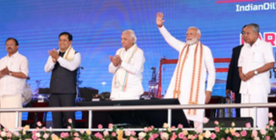 केरल में गुटबाजी के बीच क्या बीजेपी कमल खिलाने के लिए तैयार है? केरल में गुटबाजी के बीच क्या बीजेपी कमल खिलाने के लिए तैयार है?