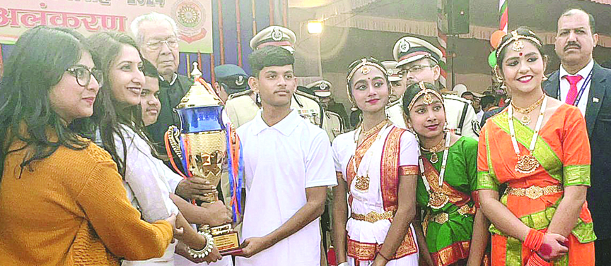 ज्ञान गंगा ऐजुकेशनल ऐकेडमी विद्यार्थियों को राज्यपाल द्वारा गणतंत्र दिवस प्रथम पुरस्कार ज्ञान गंगा ऐजुकेशनल ऐकेडमी विद्यार्थियों को राज्यपाल द्वारा गणतंत्र दिवस प्रथम पुरस्कार