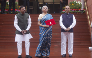 अंतरिम बजट 2024 : आर्थिक मजबूती से वित्त मंत्री के लिए विकास की राह आसान अंतरिम बजट 2024 : आर्थिक मजबूती से वित्त मंत्री के लिए विकास की राह आसान