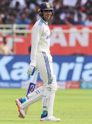 रवि शास्त्री ने शुभमन गिल को दी चेतावनी,- 'मत भूलो, पुजारा इंतजार कर रहे हैं'