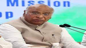 मनमोहन की तारीफ पर खरगे ने जताया मोदी का आभार, अच्छे कामों की सराहना का दिया सुझाव