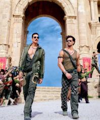 अक्षय व टाइगर के 'स्वैग व स्टाइल' से भरपूर 'बड़े मियां छोटे मियां' का टाइटल ट्रैक 19 को होगा रिलीज अक्षय व टाइगर के 'स्वैग व स्टाइल' से भरपूर 'बड़े मियां छोटे मियां' का टाइटल ट्रैक 19 को होगा रिलीज