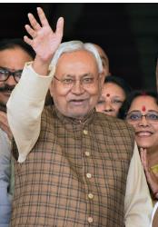 नीतीश का लालू के बयान पर पलटवार, कहा, एनडीए में हैं व मिलकर करेंगे बिहार का विकास