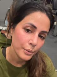 कोलकाता का जायका चखने के बाद अब जिम में पसीना बहा रही हैं एक्ट्रेस हिना खान कोलकाता का जायका चखने के बाद अब जिम में पसीना बहा रही हैं एक्ट्रेस हिना खान