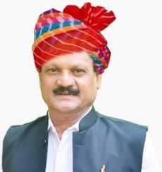 कमलनाथ और नकुलनाथ के बीजेपी में जाने की अटकलों पर सज्जन सिंह वर्मा ने लगाया विराम कमलनाथ और नकुलनाथ के बीजेपी में जाने की अटकलों पर सज्जन सिंह वर्मा ने लगाया विराम