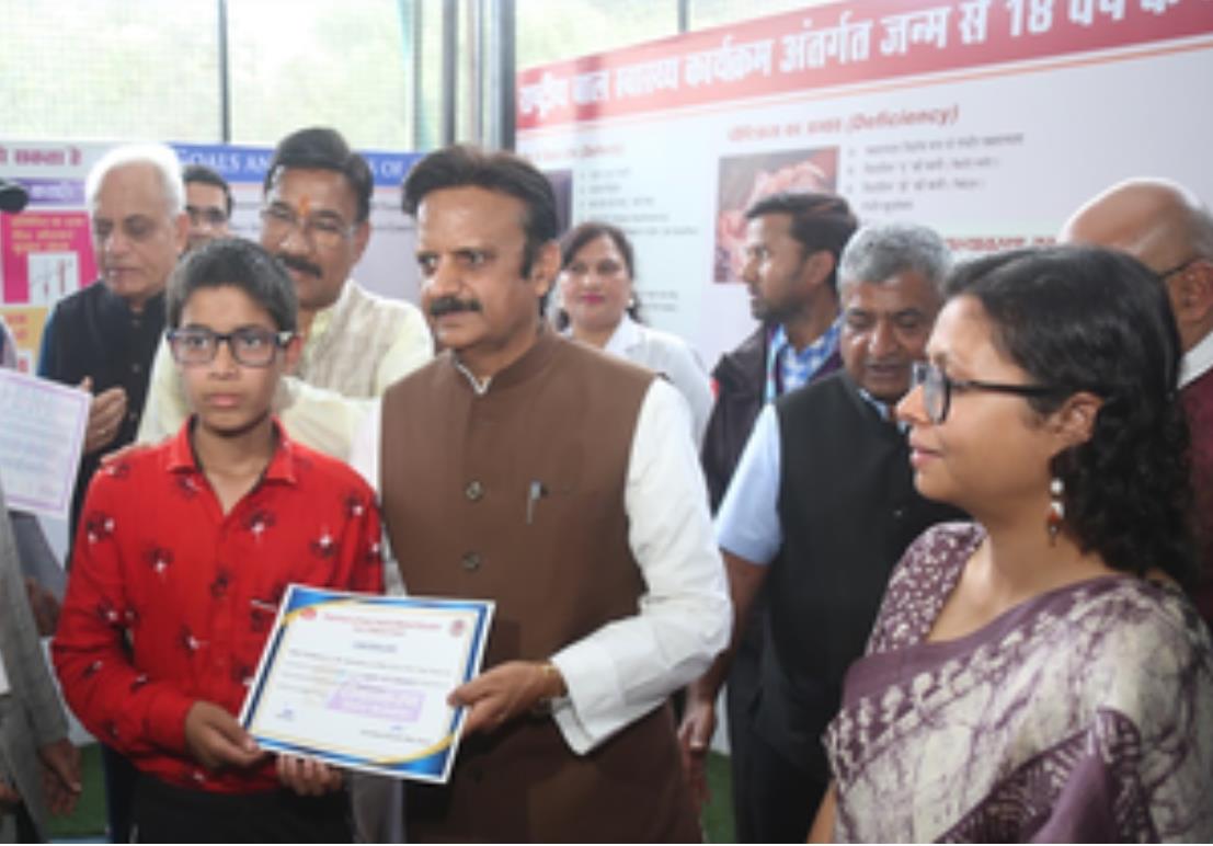 मप्र में बच्चों को दिमागी बुखार से बचाने को टीकाकरण शुरू मप्र में बच्चों को दिमागी बुखार से बचाने को टीकाकरण शुरू