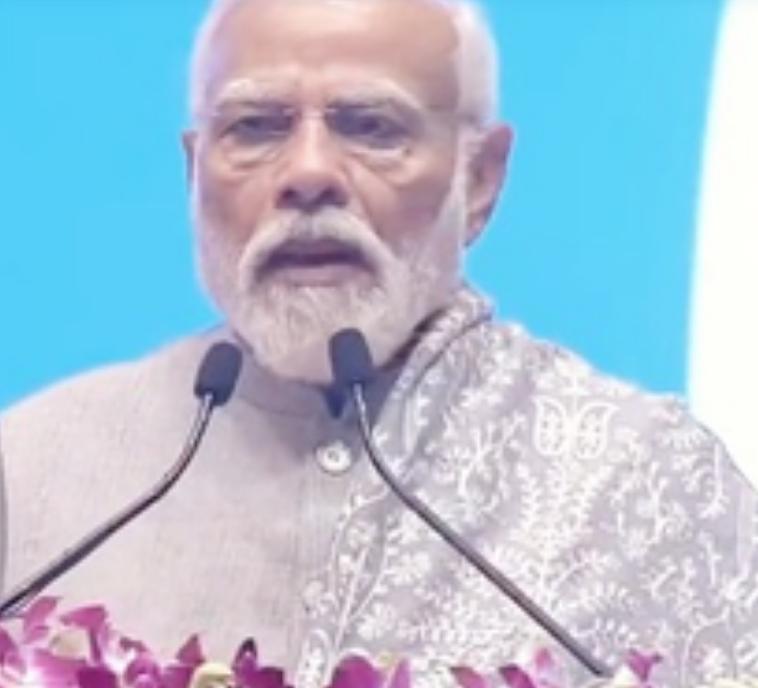 इसरो विज्ञापन में चीन का झंडा लगाने पर डीएमके सरकार पर पीएम मोदी का प्रहार इसरो विज्ञापन में चीन का झंडा लगाने पर डीएमके सरकार पर पीएम मोदी का प्रहार