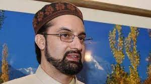 मीरवाइज को पांच महीने बाद जामिया मस्जिद में नमाज पढ़ने की अनुमति दी गयी