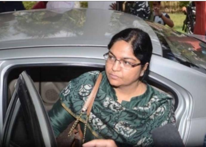 झारखंड की निलंबित आईएएस पूजा सिंघल को सुप्रीम कोर्ट से नहीं मिली राहत, जेल में ही गुजरेगी होली झारखंड की निलंबित आईएएस पूजा सिंघल को सुप्रीम कोर्ट से नहीं मिली राहत, जेल में ही गुजरेगी होली