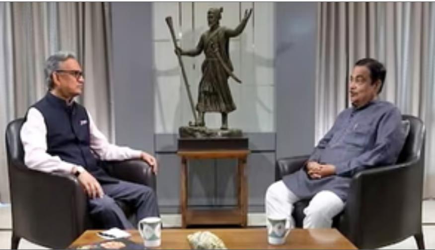 देश के सभी शहरों, कुछ लंबे मार्गों पर ई-बसें शुरू करेगी सरकार: गडकरी देश के सभी शहरों, कुछ लंबे मार्गों पर ई-बसें शुरू करेगी सरकार: गडकरी