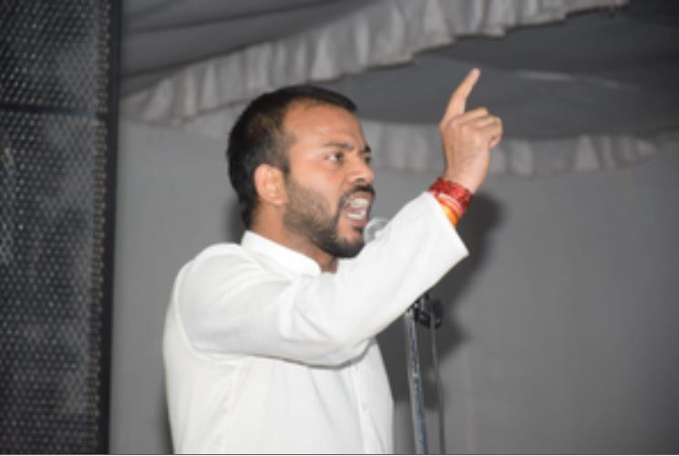 जेएनयू प्रेसिडेंशियल डिबेट में एबीवीपी प्रत्याशी ने कहा, नक्सलियों ने पिता को मारा जेएनयू प्रेसिडेंशियल डिबेट में एबीवीपी प्रत्याशी ने कहा, नक्सलियों ने पिता को मारा