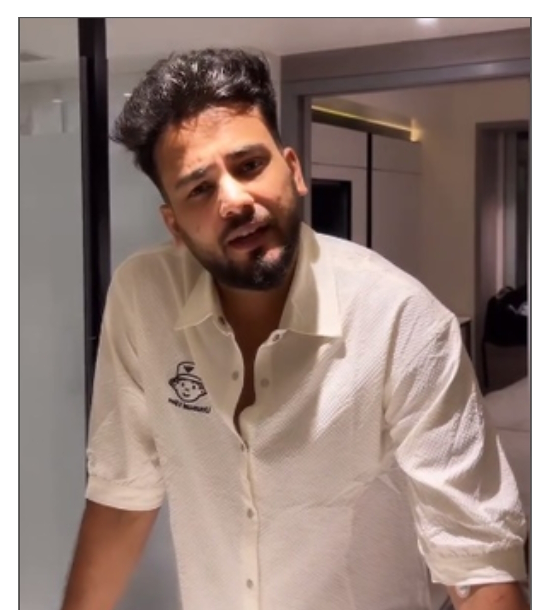 मारपीट मामले में एल्विश यादव की गुरुग्राम कोर्ट में पेशी आज मारपीट मामले में एल्विश यादव की गुरुग्राम कोर्ट में पेशी आज