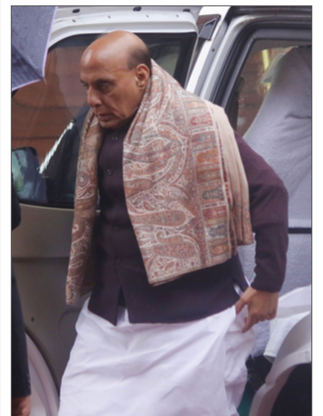 रक्षा मंत्री राजनाथ सिंह सियाचिन में सैनिकों के साथ मनाएंगे होली रक्षा मंत्री राजनाथ सिंह सियाचिन में सैनिकों के साथ मनाएंगे होली