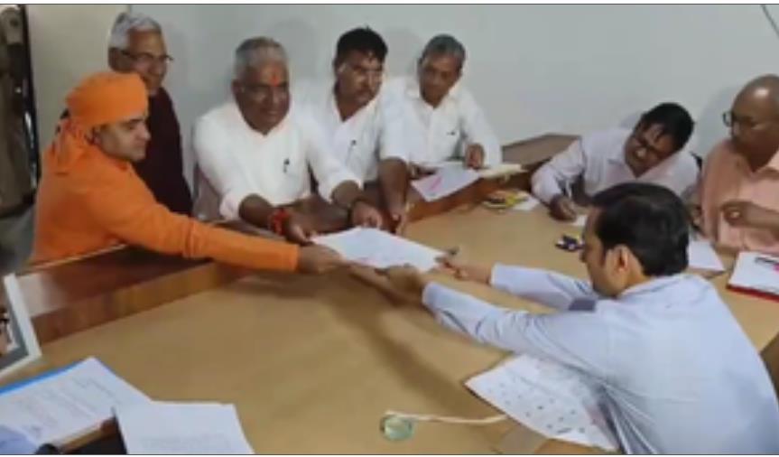 केंद्रीय मंत्री भूपेंद्र यादव ने राजस्थान के अलवर से किया नामांकन, बड़ी जीत का किया दावा केंद्रीय मंत्री भूपेंद्र यादव ने राजस्थान के अलवर से किया नामांकन, बड़ी जीत का किया दावा