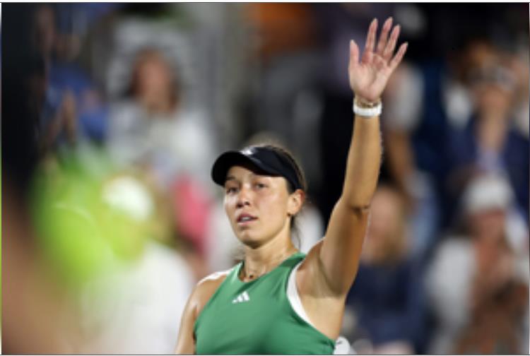 शीर्ष वरीय पेगुला ने अनिसिमोवा को हराया; कोलिन्स भी जीतीं