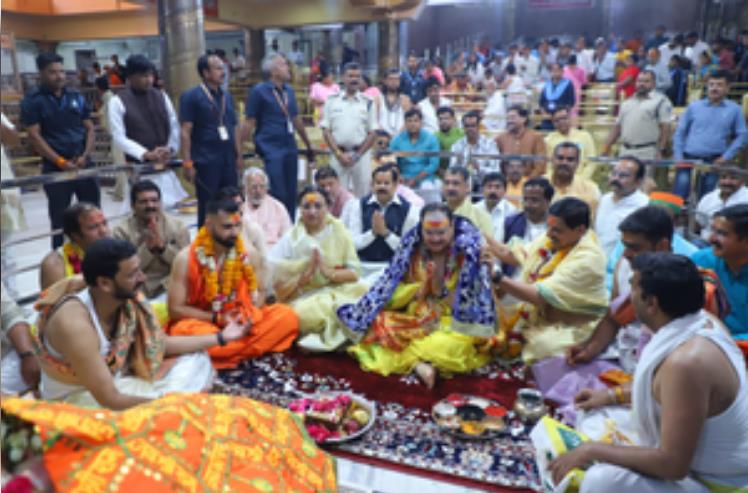 भाजपा के राष्ट्रीय अध्यक्ष जेपी नड्डा ने महाकाल मंदिर में की विशेष पूजा-अर्चना