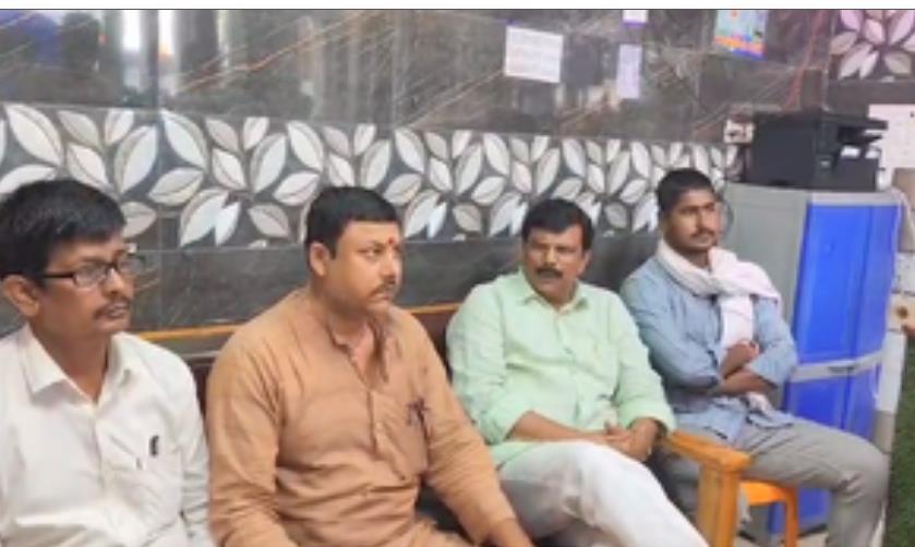 पूर्व सांसद आनंद मोहन ने कांग्रेस पर बोला हमला, पार्टी को बताया निरीह प्राणी पूर्व सांसद आनंद मोहन ने कांग्रेस पर बोला हमला, पार्टी को बताया निरीह प्राणी