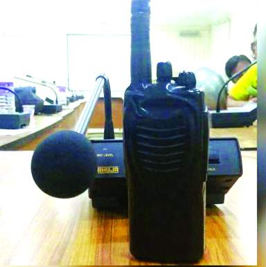 दिल्ली: कार से खतरनाक करतब करने पर पुलिस ने युवक पर लगाया 12,000 रुपये का जुर्माना दिल्ली: कार से खतरनाक करतब करने पर पुलिस ने युवक पर लगाया 12,000 रुपये का जुर्माना