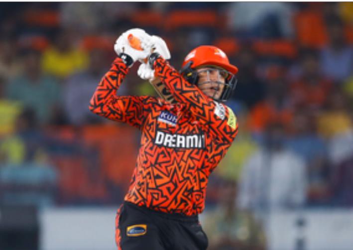 'मेरे पिता, युवी पाजी और ब्रायन लारा को विशेष धन्यवाद': अभिषेक शर्मा