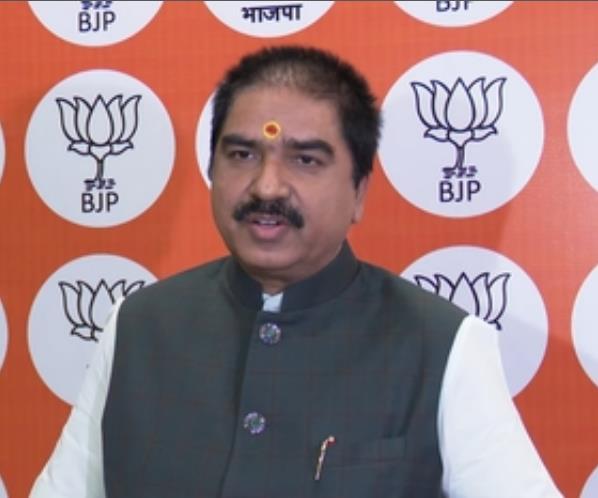 टीएमसी विधायक के बयान पर बरसी भाजपा, चुनाव आयोग से कार्रवाई की मांग