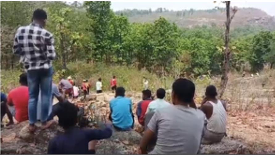 बोकारो में हाथियों के आतंक से लोग रात भर जागने को मजबूर
