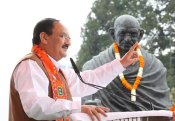 मोदी सरकार ने कोरोना वैक्सीन कम समय में बनाकर मिसाल कायम की : जेपी नड्डा मोदी सरकार ने कोरोना वैक्सीन कम समय में बनाकर मिसाल कायम की : जेपी नड्डा