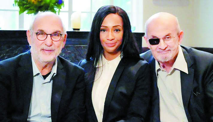 सलमान रुश्दी ने न्यूयॉर्क में अपने ऊपर हुए हमले से दो दिन पहले देखा था यह ख्वाब