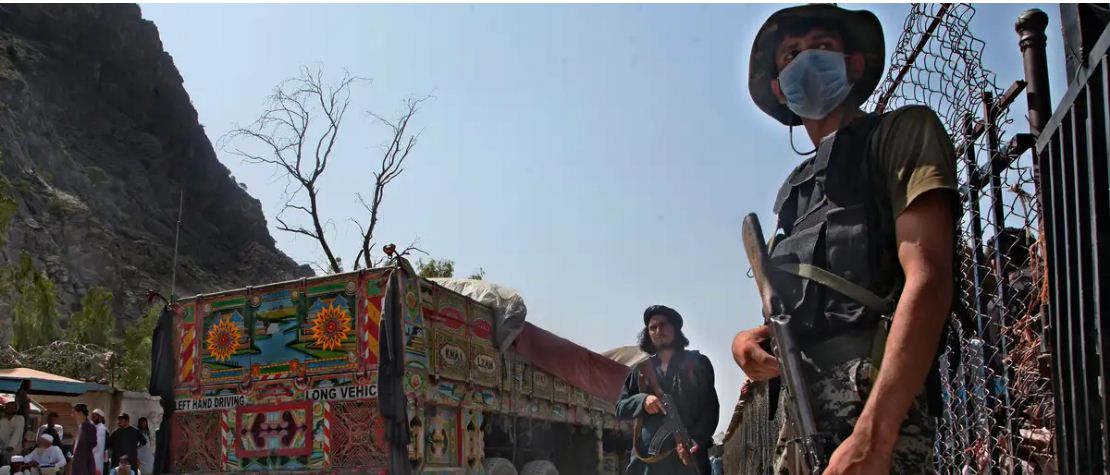 तालिबान और पाकिस्तान के रिश्तों में दरार क्यों आई?