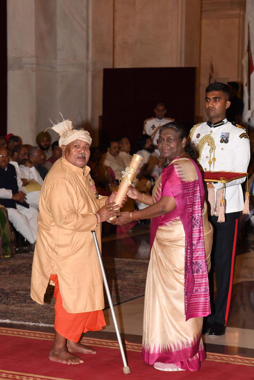 बस्तर के हेमचंद मांझी को पद्मश्री, मुख्यमंत्री विष्णु देव साय ने दी  शुभकामनाएं