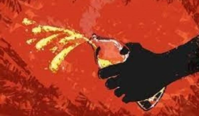 झारखंड के साहिबगंज में एसिड अटैक में एक परिवार के चार लोग बुरी तरह जख्मी